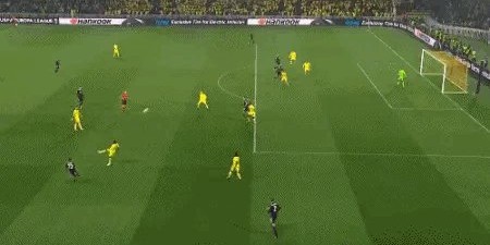 半岛体育在线-【欧联】迪马利亚戴帽+造红点，十人南特0-3尤文图斯