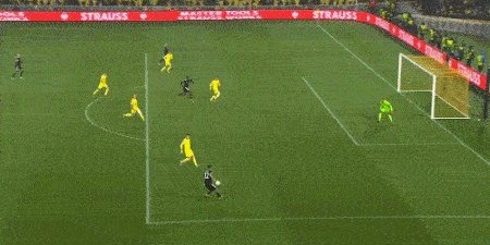 半岛体育在线-【欧联】迪马利亚戴帽+造红点，十人南特0-3尤文图斯