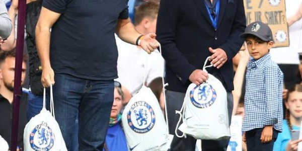 半岛体育-【揭秘】“人傻钱多”背后，切尔西老板伯利可有大智？